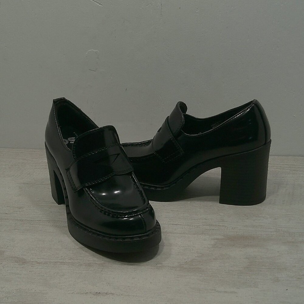 Sonoma Goods For Life Wondra Retro 90's Styled Heeled Loafers Oxfords Size 5